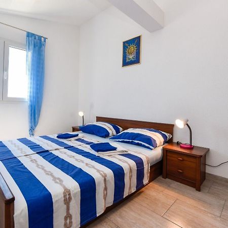 Apartments Mark - 200 M From Sea Novalja Dış mekan fotoğraf