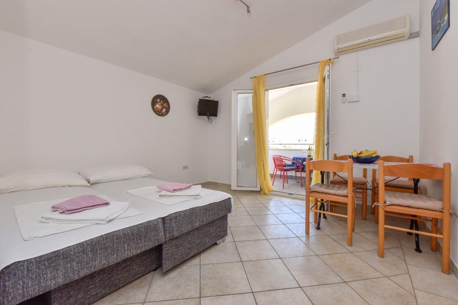 Apartments Mark - 200 M From Sea Novalja Dış mekan fotoğraf